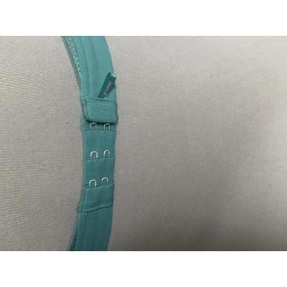 PINK Victoria's Secret lace plunge bralette Size Medium - Picture 5 of 9